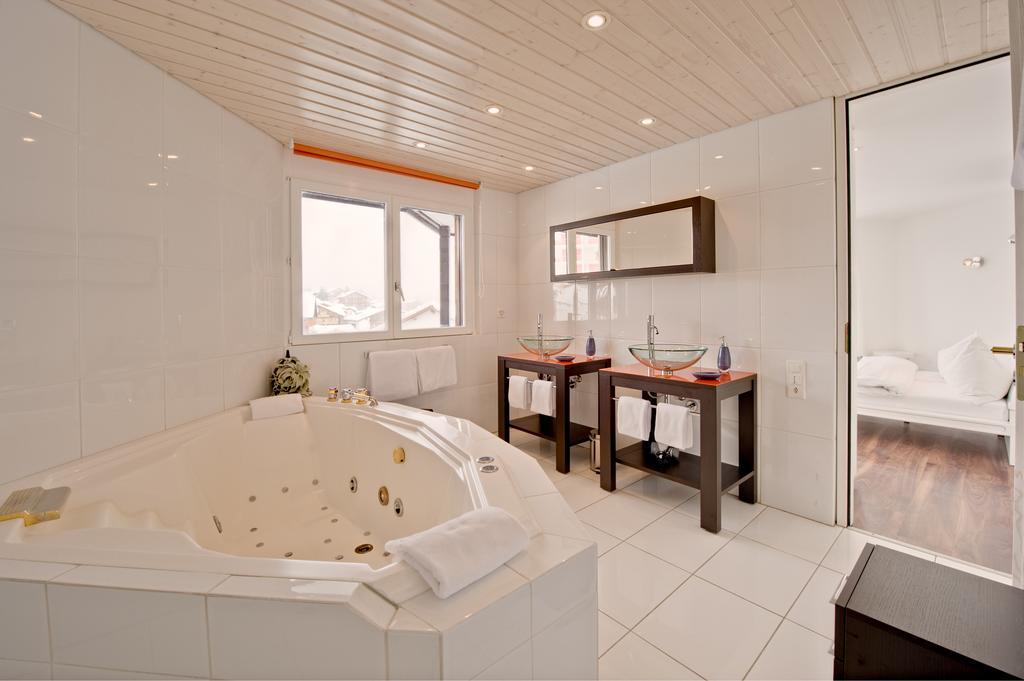 Haus Allegra Saas-Fee Phòng bức ảnh